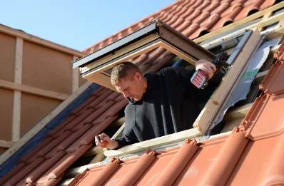 Pose de fenêtres de toit Velux à Brulange